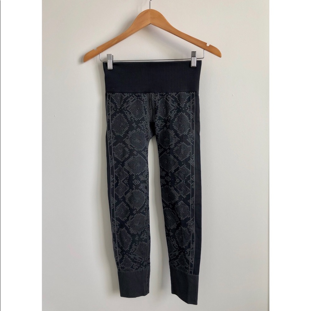 Lululemon compression leggings